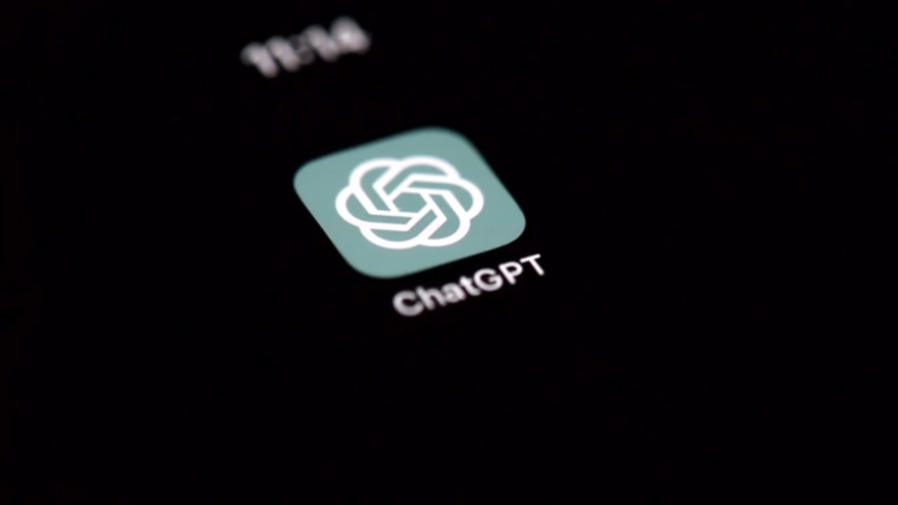 ChatGPT: Erstes Land verbietet KI-Chatbot