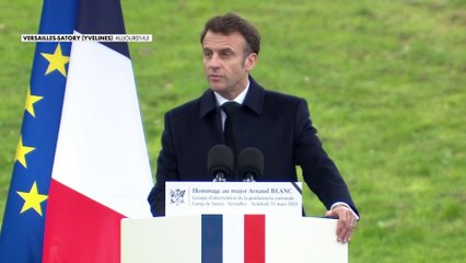 L'hommage d'Emmanuel Macron au major Arnaud Blanc