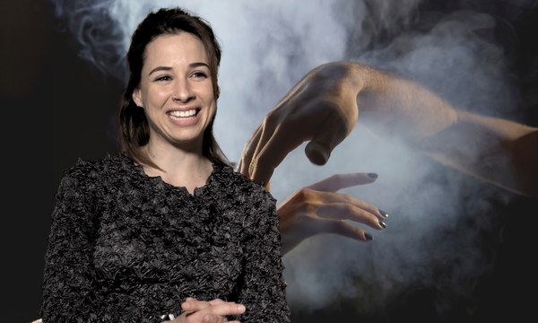 Tamara Rozas o cómo convertir en arte los fantasmas de la ‘Vida’ a través de la resiliencia femenina, una cámara y cuatro personas cercanas
