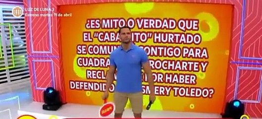 Paolo Hurtado encara a Fabio Agostini