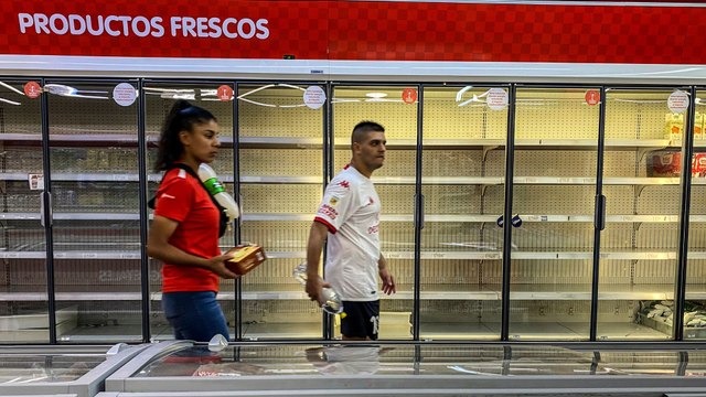 ¿Cómo se explica la inflación del 100% y qué busca Argentina del FMI?