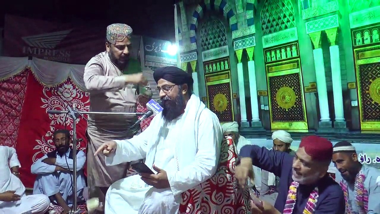 dekh k jis ko jee naheen bharta . NAAT