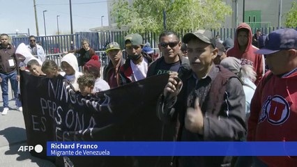 Protesta de migrantes durante visita de presidente de México a la frontera