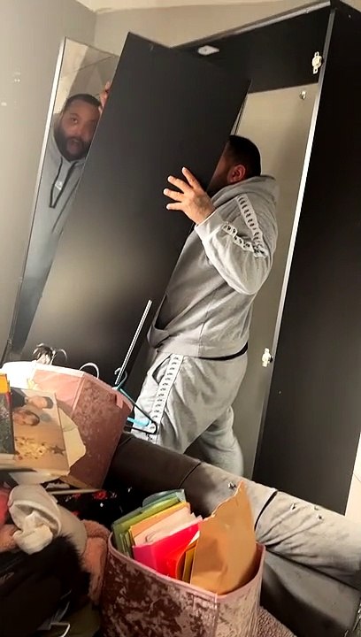 Wardrobe Cabinet Falls Apart