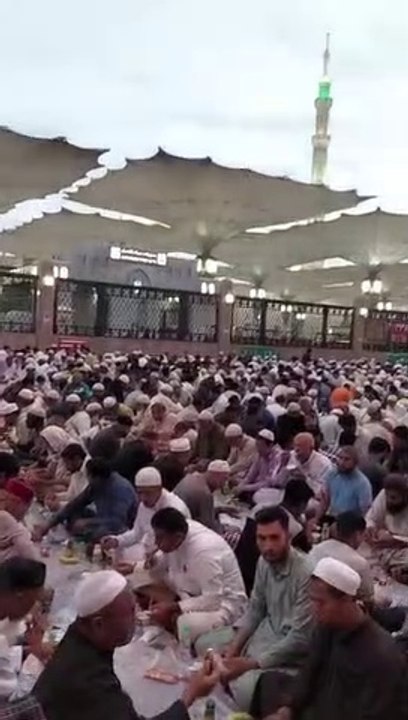 iftar in masjid nabawi Ramdan