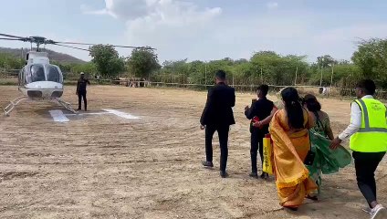 30 साल सेवा काल में खाए धक्के, अंतिम दिन हैलीकॉप्टर से उड़ान भर पहुंची घर