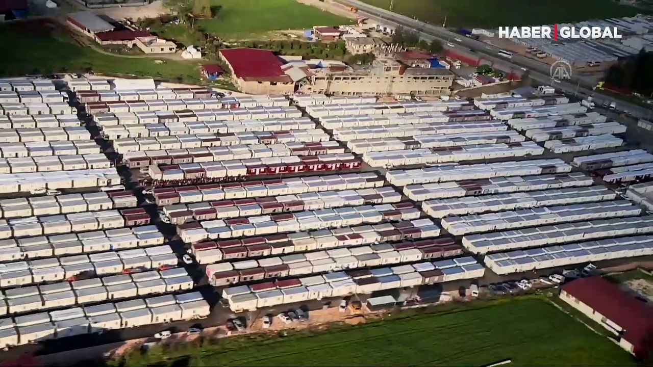 Hatay'daki büyük yıkım havadan görüntülendi: Şehir yerle bir