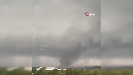 ABD'yi hortum ve şiddetli fırtına vurdu: 6 ölüArkansas'ta 5, Illinois'te 1 can kaybı