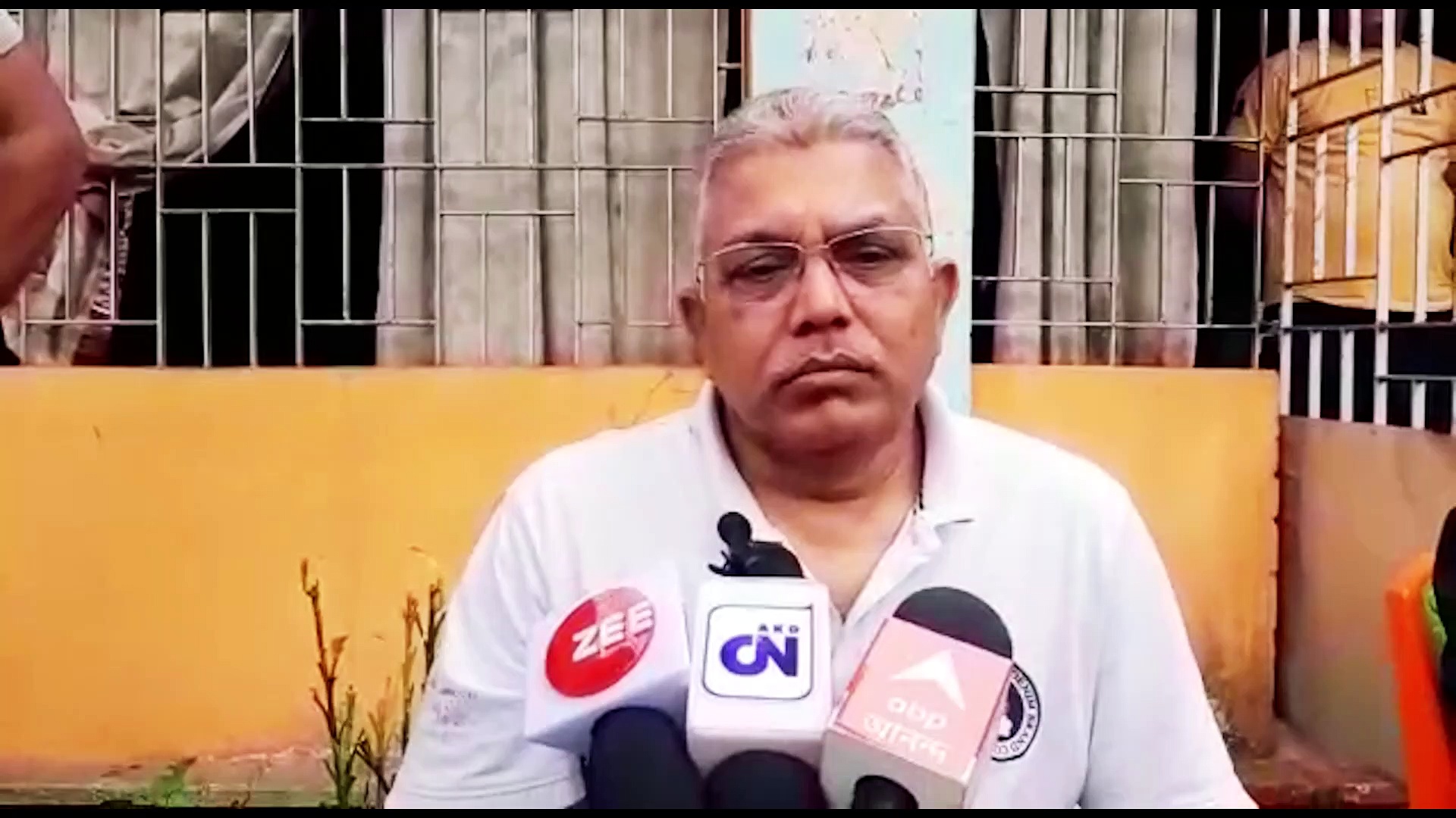 'রাজনৈতিক স্বার্থে মমতা চাইছেন সাম্প্রদায়িক দাঙ্গা হোক' বিস্ফোরক দিলীপ ঘোষ