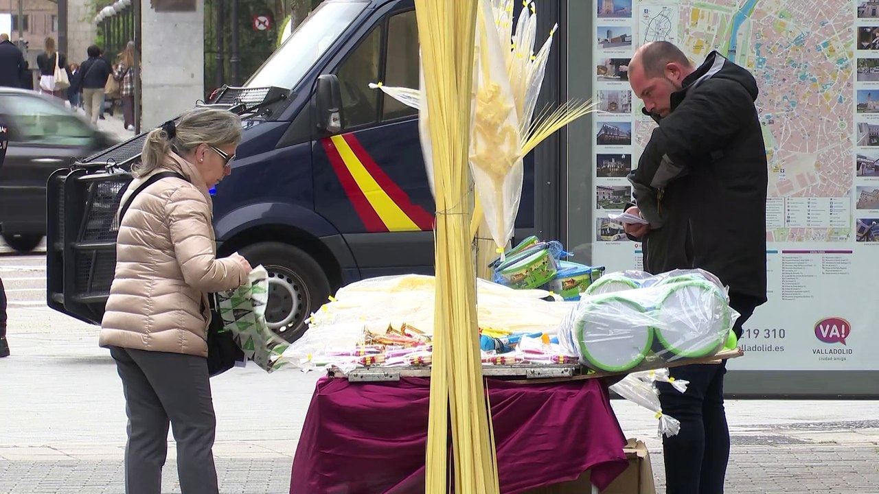 Tradición, arte y recogimiento en las calles de Valladolid, preparadas para la Semana Santa