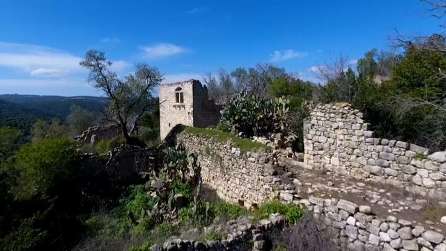 معالم تاريخية فلسطينية تواجه خطر الاندثار جراء الإهمال