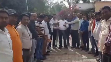 सीधी: वेतनमान सहित अन्य मांगों को लेकर रोजगार सहायक द्वारा की जाएगी हड़ताल