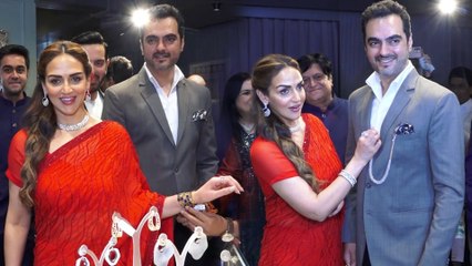 Esha Deol ने पति के साथ पहुंची Raaj Gharana Gem And Jewellery Showroom