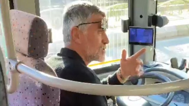 Edirne'de yolcularla tartışan midibüs şoförü kontak kapattı