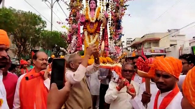 शहर हुआ राममय : पांच हजार से अधिक लोग और डेढ़ किलोमीटर लंबा चल रहा था चल समारोह