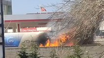 Sultanbeyli'de akaryakıt istasyonunda tankerde yangın