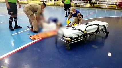 Adolescente fica ferida durante jogo em ginásio de esportes no Alto Alegre