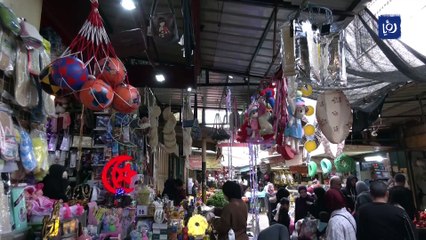 رغم تضييق الاحتلال.. مواطنون يحاولون استعادة الفرح عبر بوابة رمضان