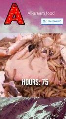 Crab vs worm eating Crabs