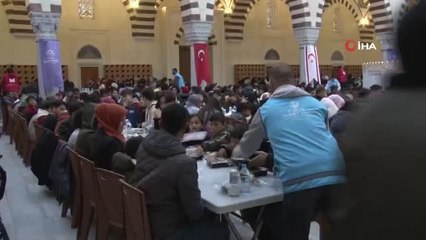 Cumhurbaşkanı Yardımcısı Oktay, iftar programına katıldı