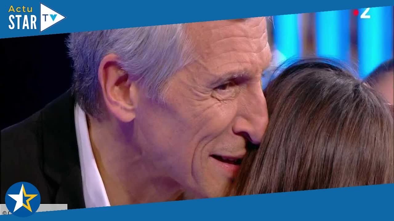 N'oubliez pas les paroles : Nagui très ému par la surprise réservée par deux fillettes (ZAPTV)