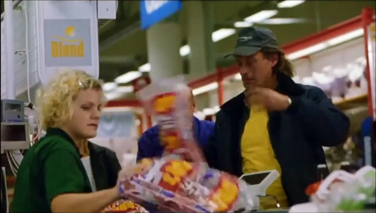 Der Typ vom Grab nebenan | movie | 2002 | Official Trailer