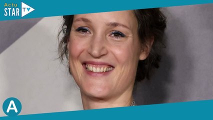 Vicky Krieps, "l'âme soeur" de Gaspard Ulliel : tenue spéciale et bijoux de luxe pour les Trois Mous