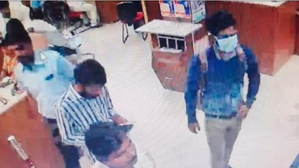 కామారెడ్డి: ఏటీఎం బాగు చేస్తా అని చెప్పి 50 వేలు ఎత్తుకెళ్లాడు
