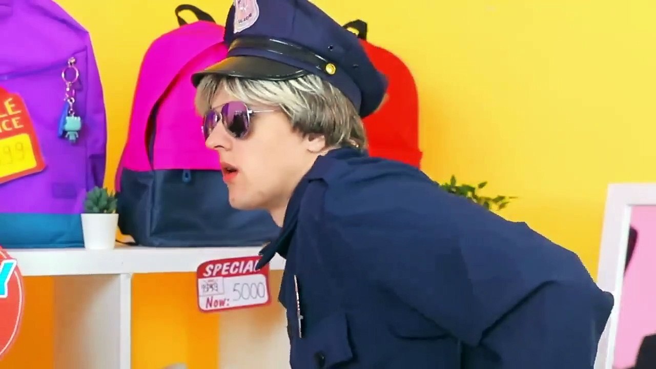 My Crush Runs a Prison! Mariana and Vova in Jail