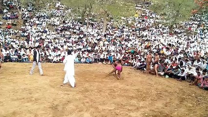 कुश्ती में उमेश बने दंगल केसरी, कई  जगह के पहलवानों ने लिया भाग