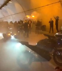 KAĞITHANE'DE ASKER UĞURLAMASINDA TÜNELİ TRAFİĞE KAPATILAR