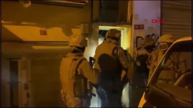 İSTANBUL'DA 157 KAÇAK GÖÇMEN YAKALANDI