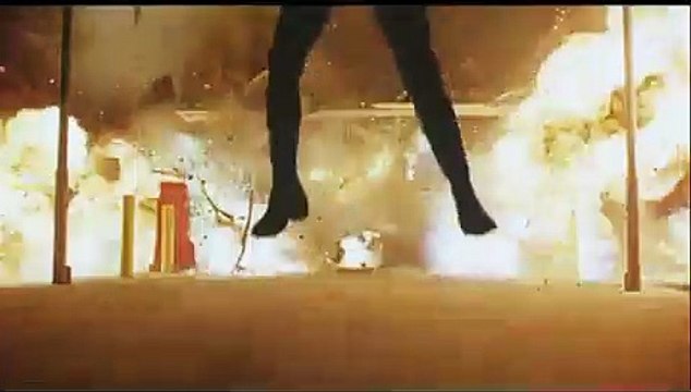La bande-annonce de Matrix Reloaded : le film avec la course poursuite la plus spectaculaire de l'histoire du cinéma