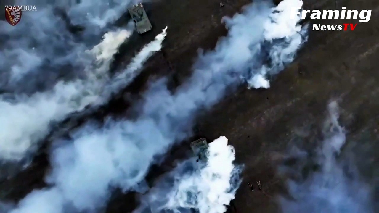 Pasukan terjun payung Ukraina menghancurkan dua tank Rusia dalam ledakan besar