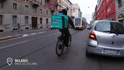 Download Video: Milano, viaggio tra le strade dove dilaga la sosta selvaggia