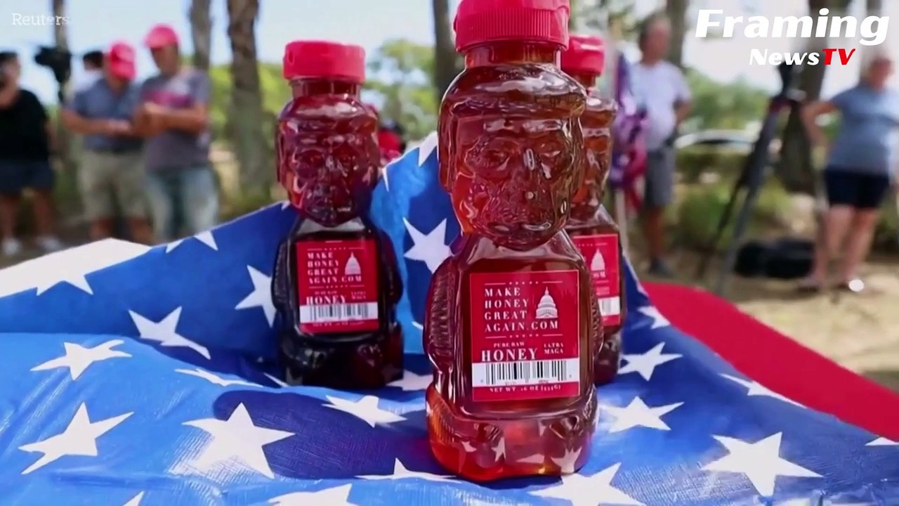 Penduduk Florida berunjuk rasa untuk Trump sebelum dakwaan