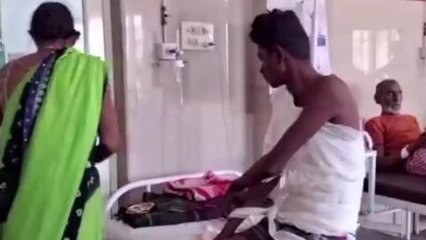 सबक सिखाने के लिये युवक पर फेंका तेज़ाब,मचा हड़कंप