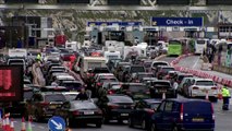 Traversée de la Manche : des heures d’embouteillages au port britannique de Douvres