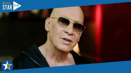 Florent Pagny : Teint gris-vert, nausées, douleurs... les effets secondaires "très chiants" de son t