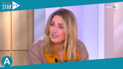 Julie Gayet "complètement enfermée" au début de sa relation avec François Hollande : "Je dépérissais