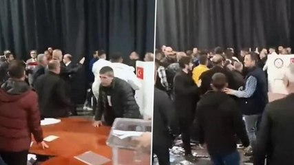 İYİ Parti'nin Ankara Temayül Yoklaması'nda kavga çıktı