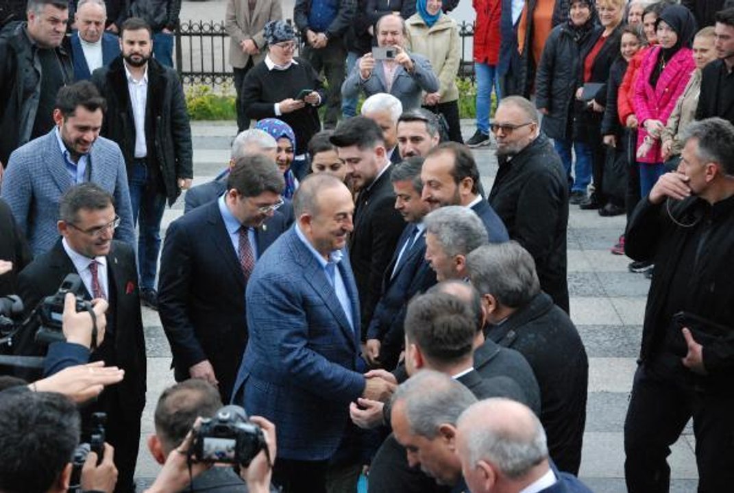 BAKAN ÇAVUŞOĞLU RECEP TAYYİP ERDOĞAN GÜVENİLİR BİR LİDERDİR