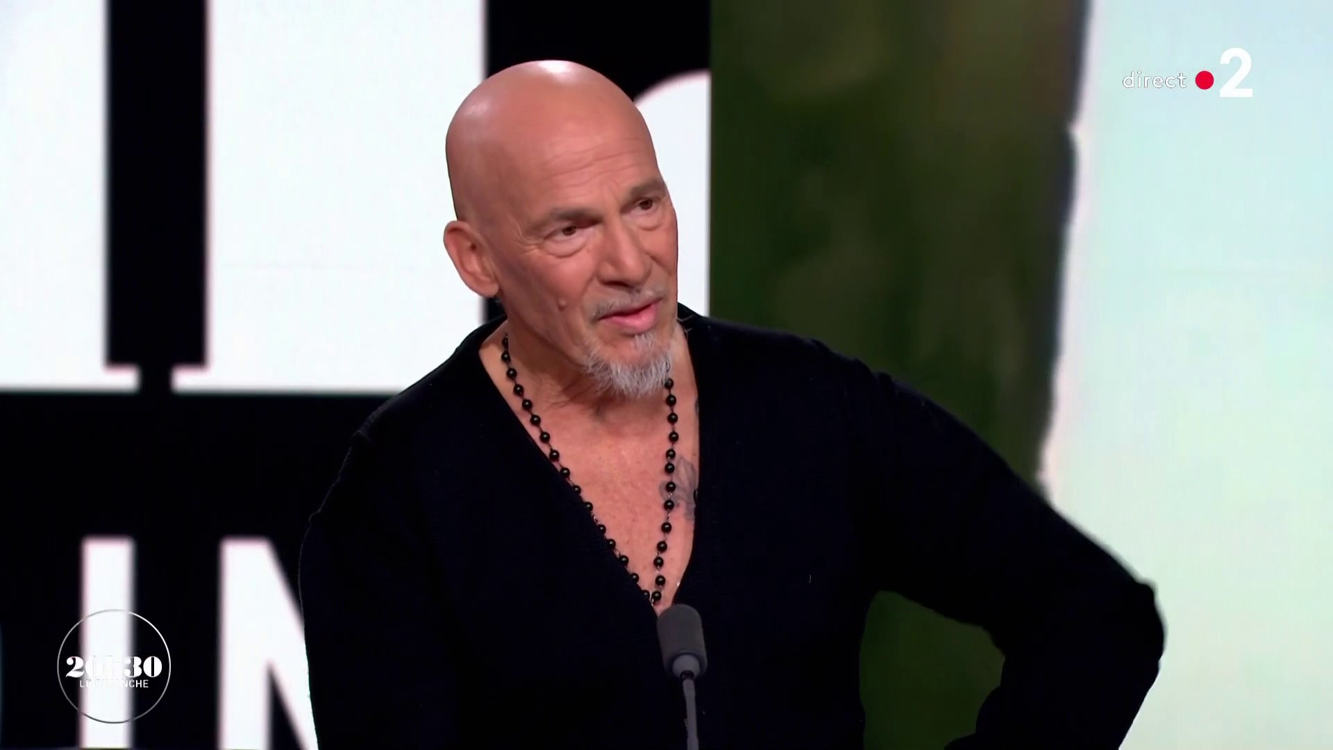 VOICI - Florent Pagny se livre sur son admiration pour Jean-Jacques  Goldman, un personnage "étrange"