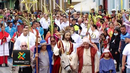 tn7-Cientos-de-fieles-celebraron-el-inicio-de-Semana-Santa-con-la-misa-de-Ramos-020423