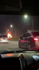 载铁罗厘突发火灾，司机惊险逃生🔥