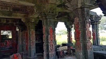 शिवना नदी के किनारे बसे ग्रामीणों को जल संरक्षण का बता रहे महत्व