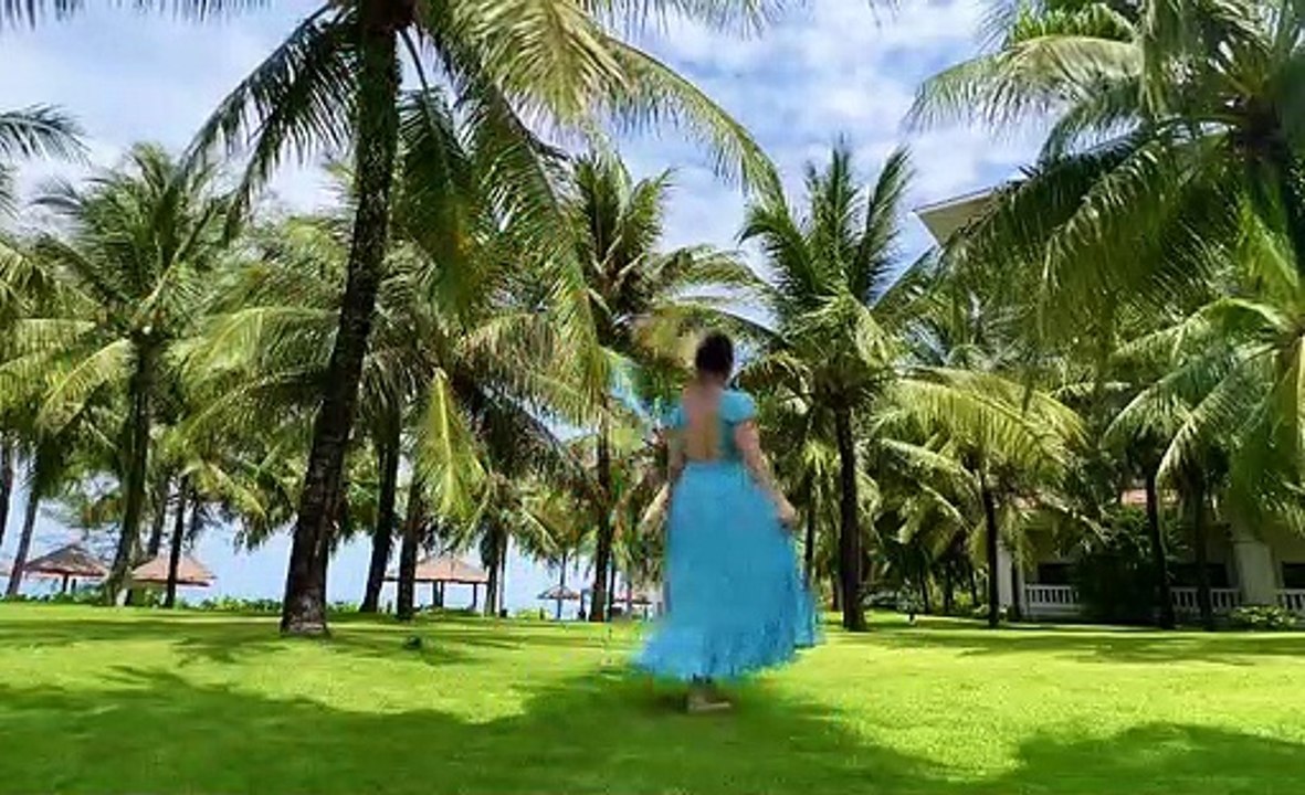 Dancer Pose / Standing Split | LidiYoga