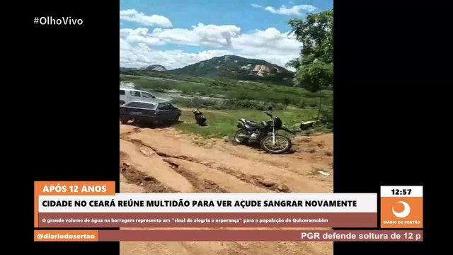 Açude do Carneiro na região de Catolé do Rocha transborda após 14 anos de espera e banhistas comemoram