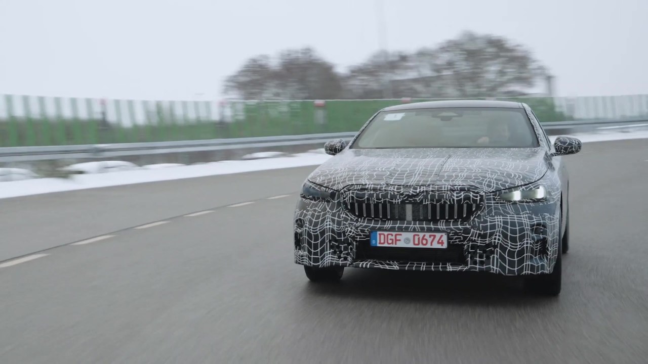 Test des neuen BMW i5. Kapitel 3 - Probefahrt bei Dingolfing, Deutschland