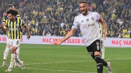 Kadıköy'de tarihi zafer! Beşiktaş 10 kişi kaldığı derbide Fenerbahçe'yi geriden gelip 4-2 mağlup etti